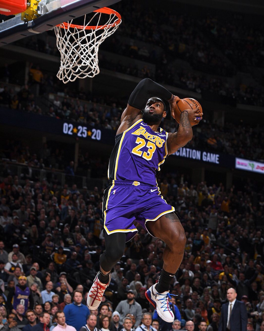 的顶尖年轻 的顶尖年轻