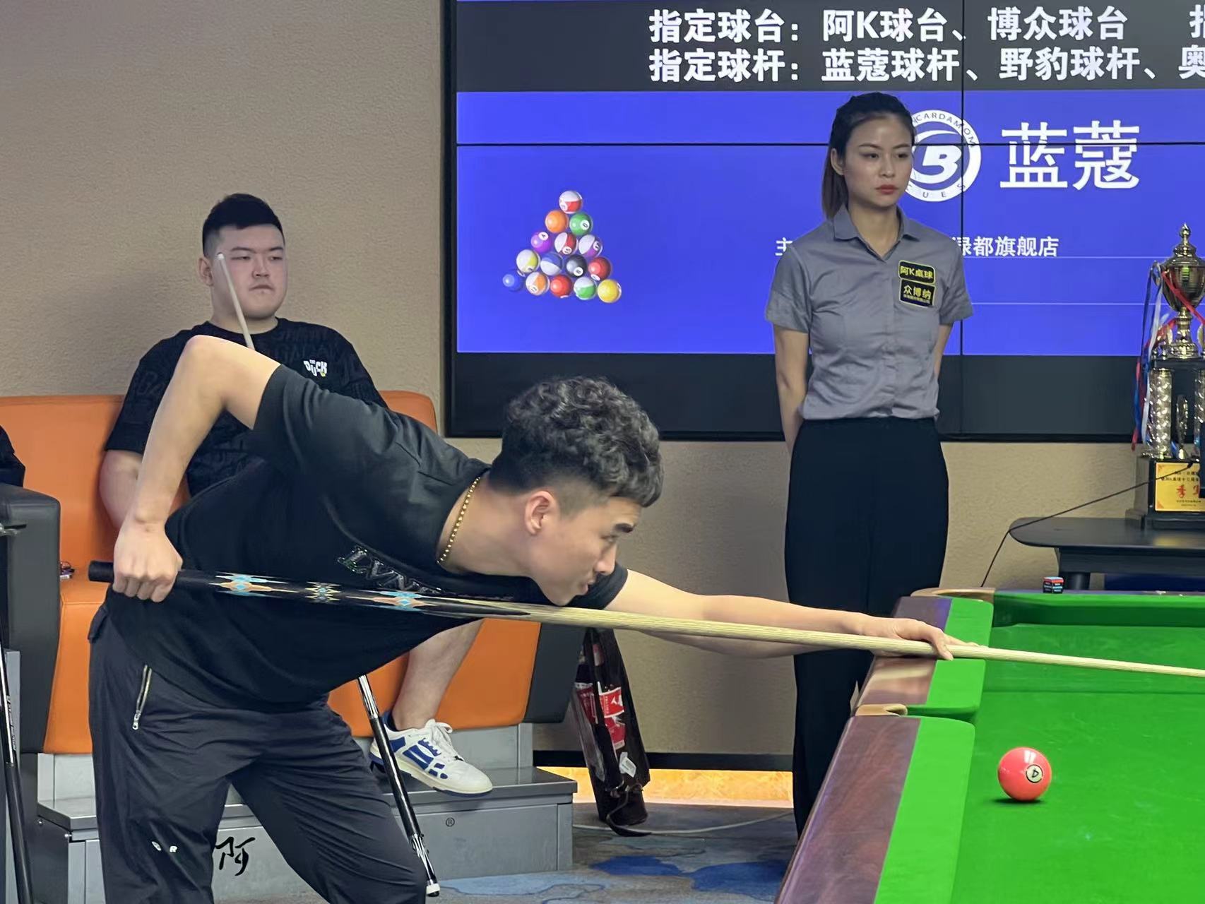 背后的沉默 背后的沉默